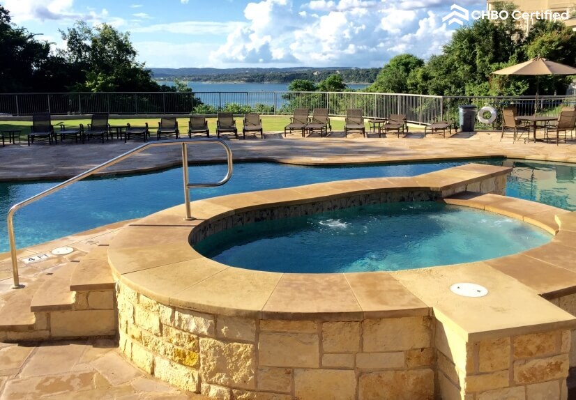 Pool with views to the lake