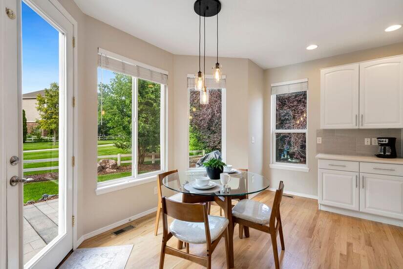 5 Bed 4 Bath Near Harmony Corridor