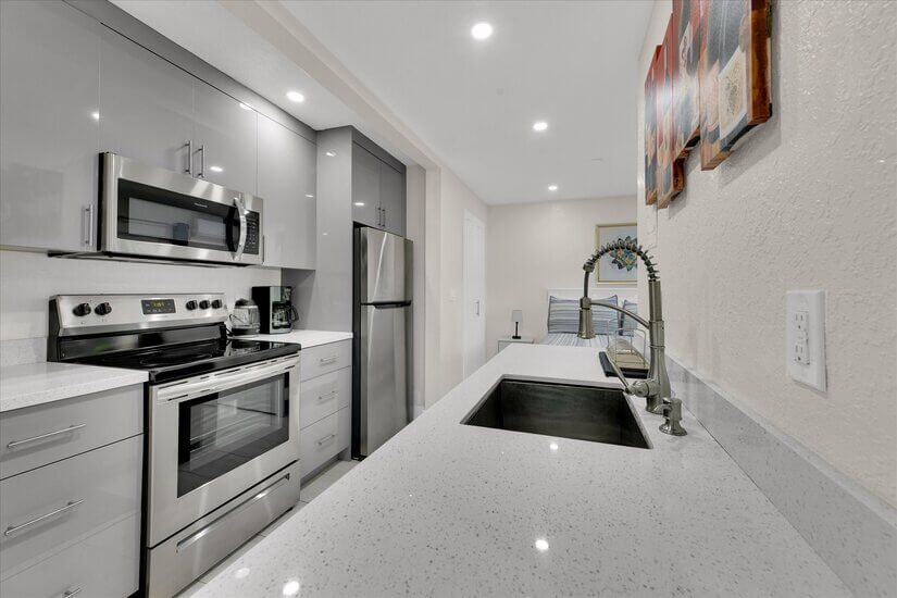 Furnished 4BR Pool Home Wilton Manors