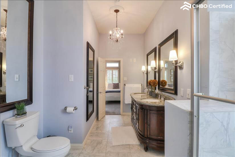 Luxury Lakefront Condo Villa on Travis