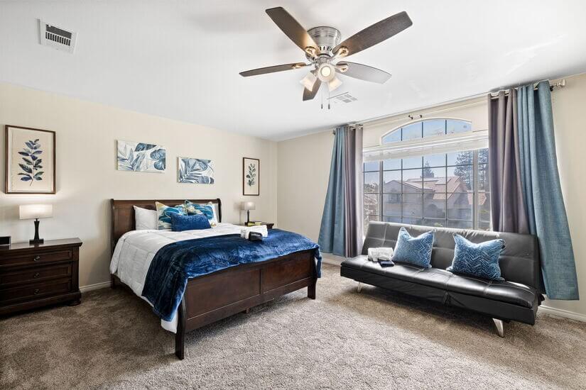 Bedroom 4 with Queen Bed