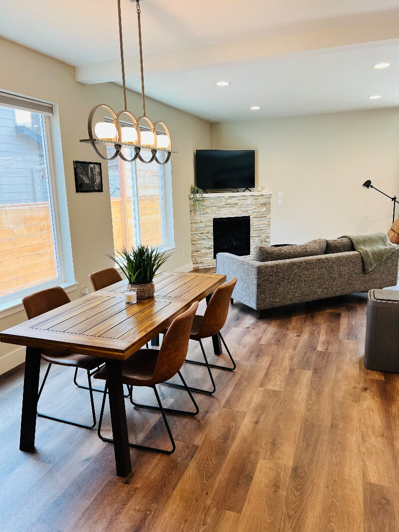 Modern Fully Furnished 3 Bed 3 Bath Home