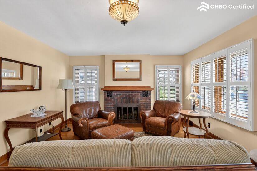 Living room (main floor)