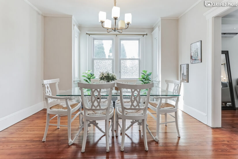 Beautiful dining room - relocation housing in Greenwich CT