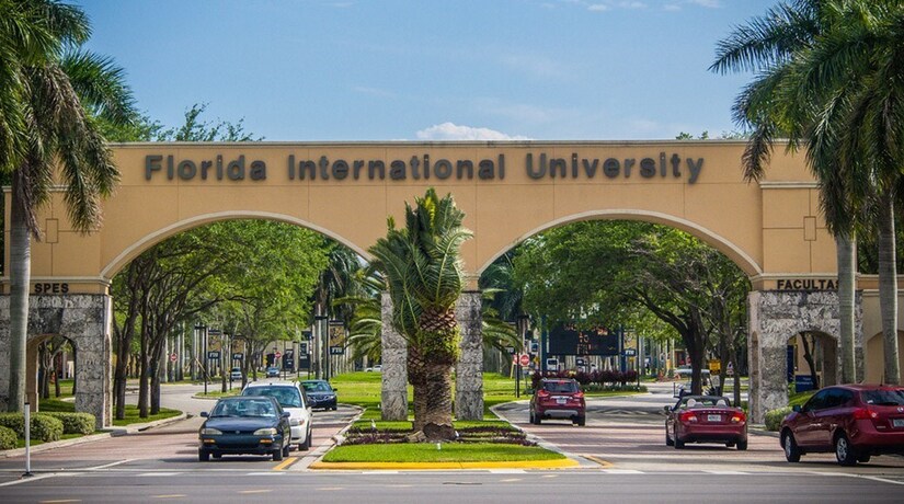 FIU located 3.5 miles away, 8 minutes driving