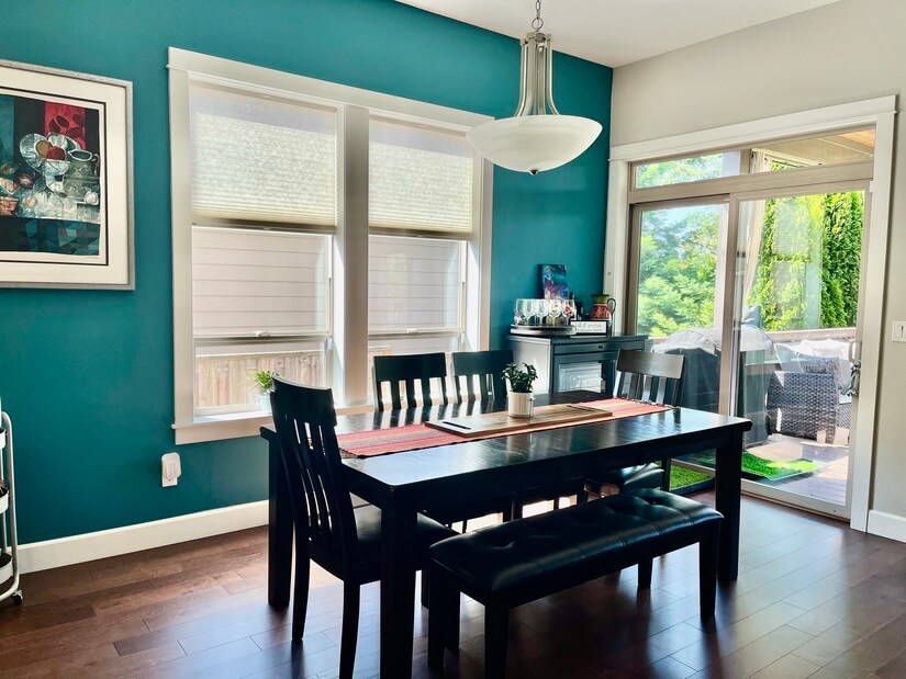 Bright space for entertaining