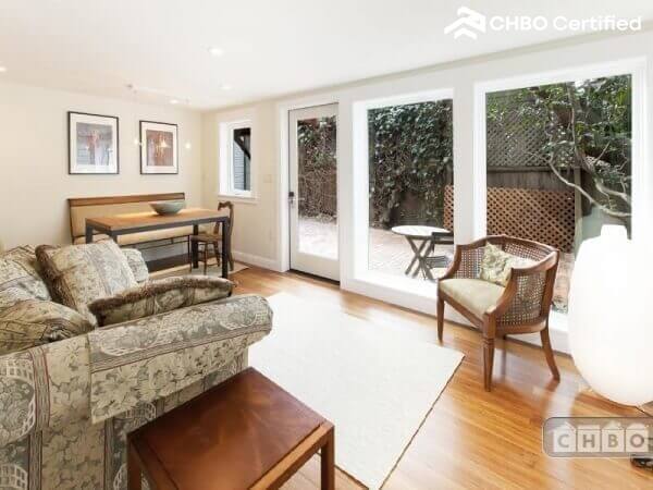 Single Family Home in North Beach