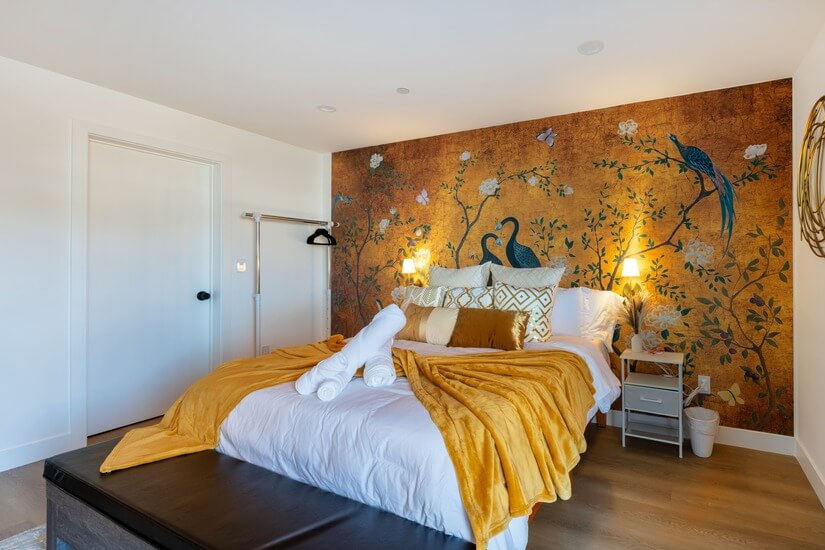 New Modern 4BR4BA Furnished Home in LA