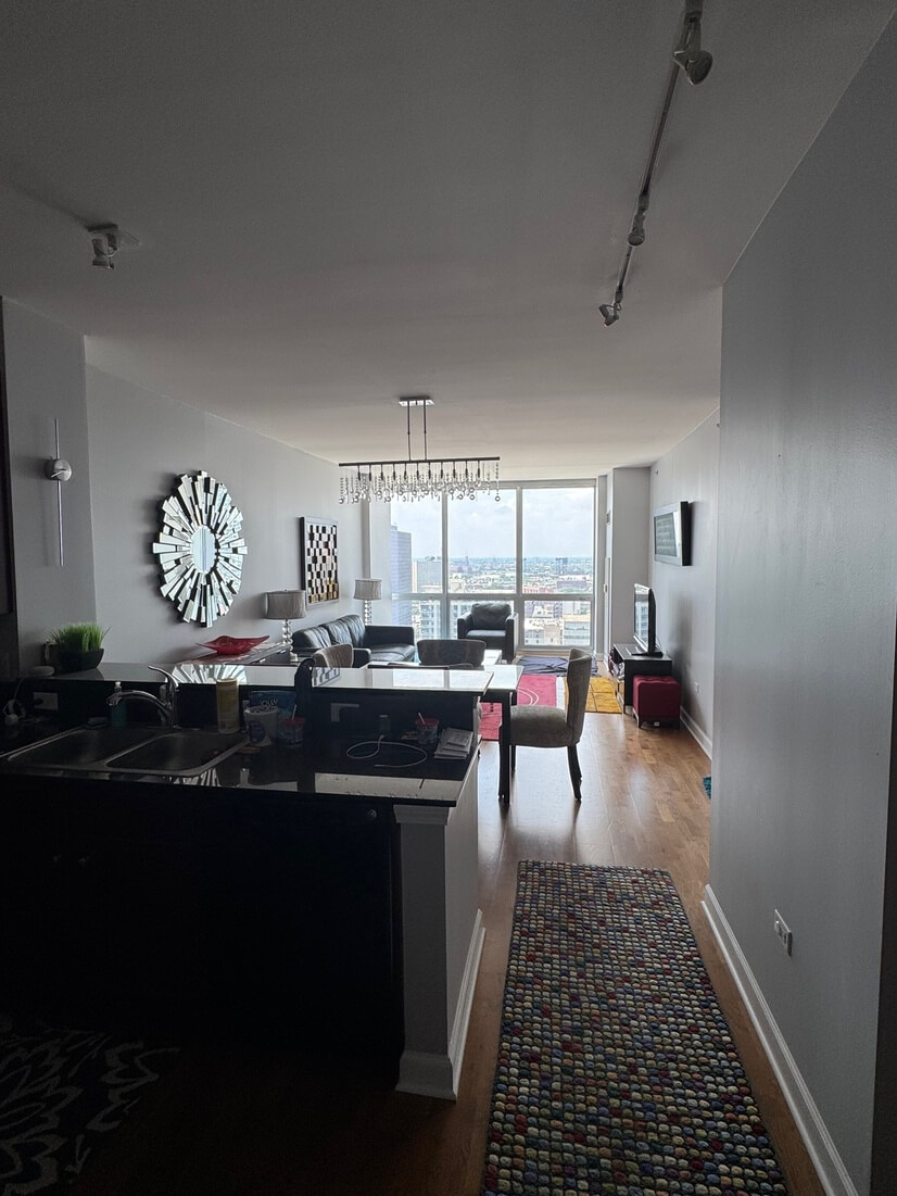 Furnished Condo in Chicago's South Loop