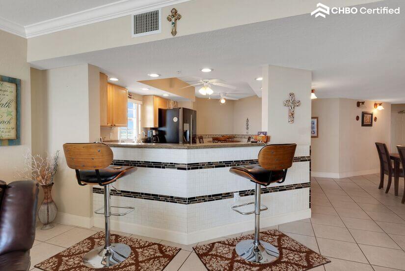 Luxurious Oceanfront MidTerm Rental