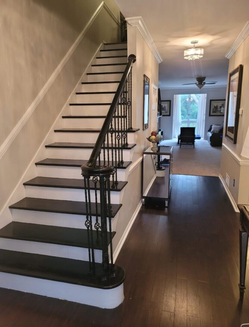 Entryway staircase