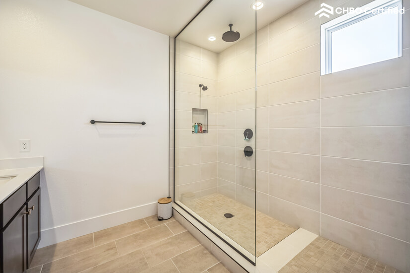 New 4BR Luxury Home with Amenities