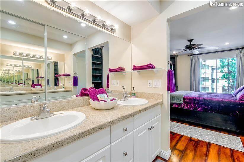 Double Sink Bathroom with everything you need