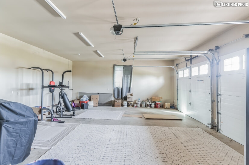 garage with gym equipment