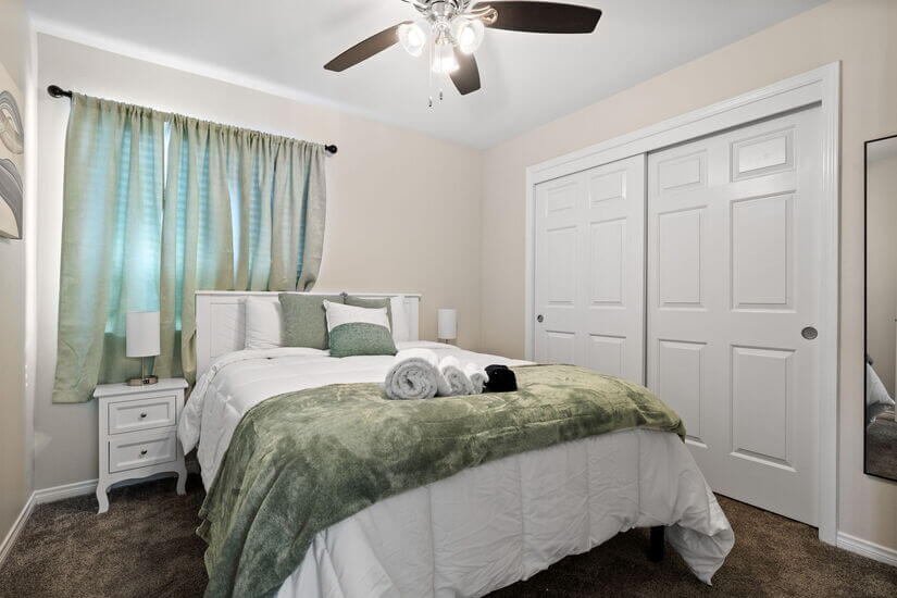 Bedroom 3 with Queen Bed