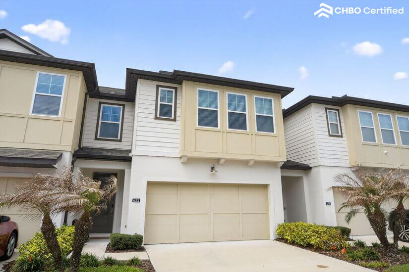 MARVELOUS 4BD 3 and Half Bath Townhouse
