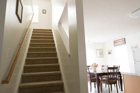 Spacious, Nice Location, New SofaBed