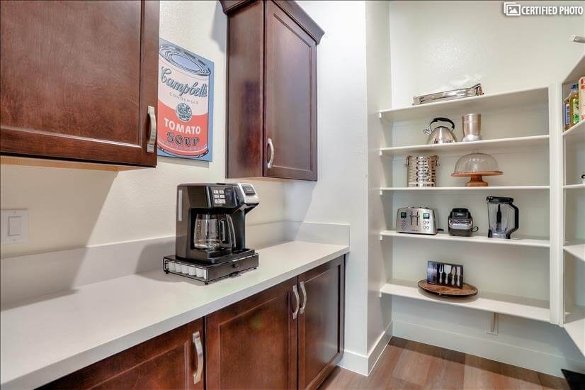 Walk in Pantry,sm. applicances,Coffeepot with