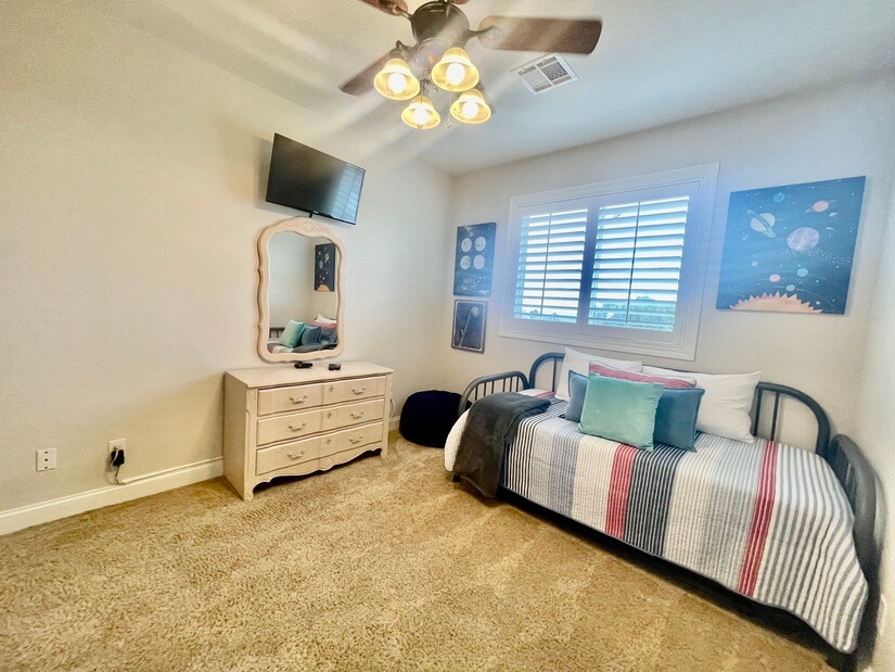 Guest bedroom upstairs