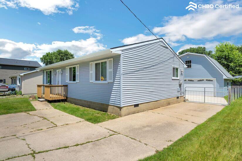 Furnished Pet Friendly Home