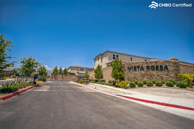 New 4BR Luxury Home with Amenities