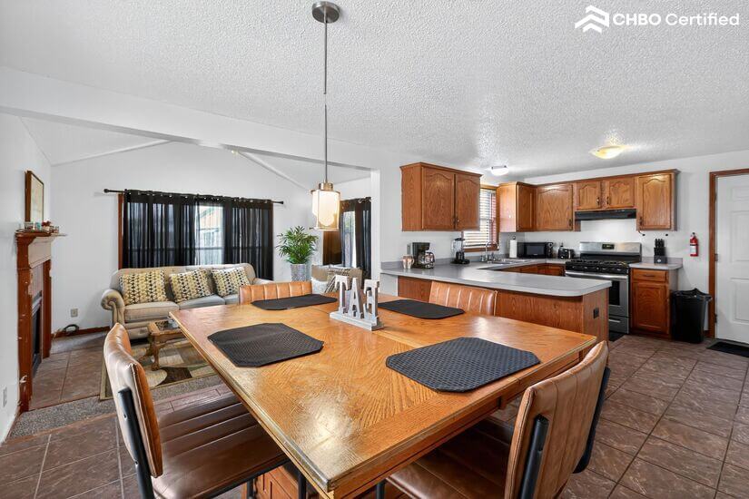 Three Bedroom Furnished in Buffalo