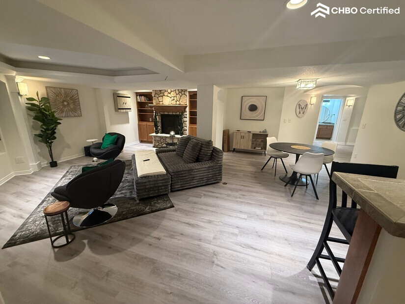 Furnished 1 bd Spacious apartment