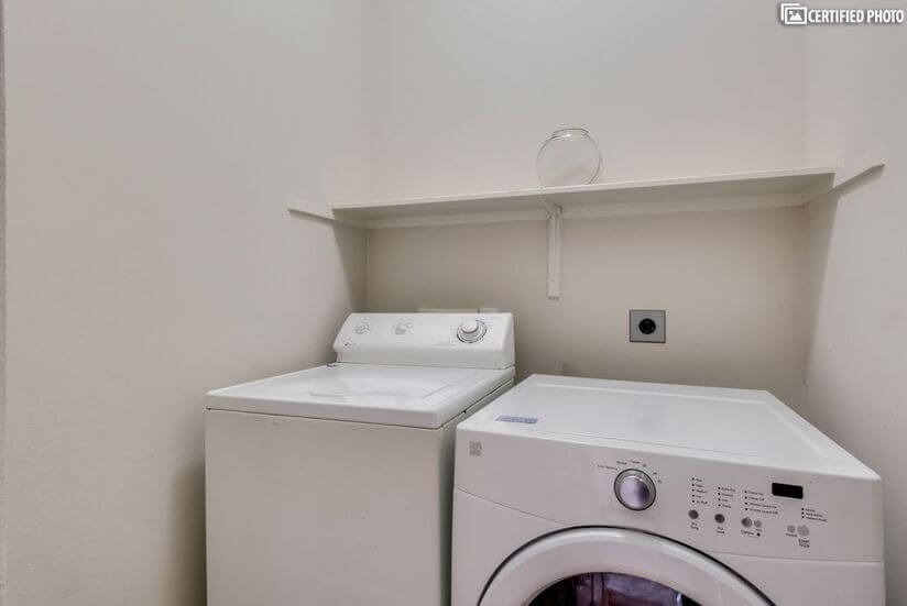 Washer/dryer room