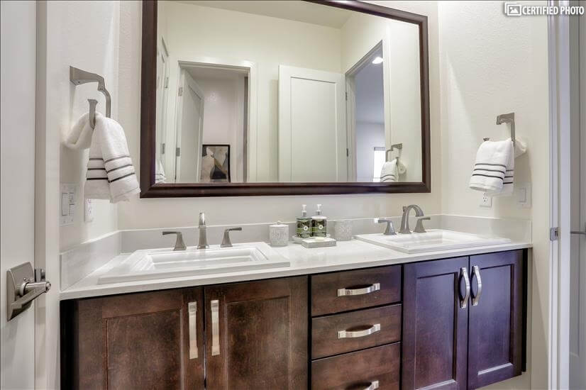 Gen-Suite Bath with double sinks and large sh