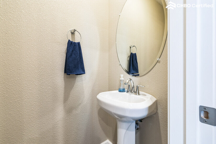 1/2 bath in kitchen area