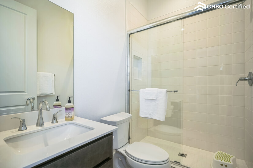 New 4BR Luxury Home with Amenities