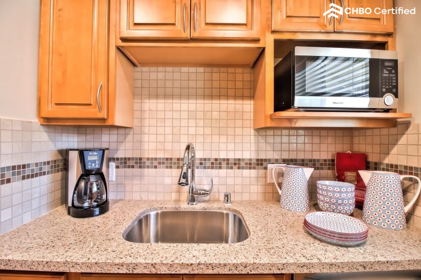 Luxury Executive Condo - New Renovation