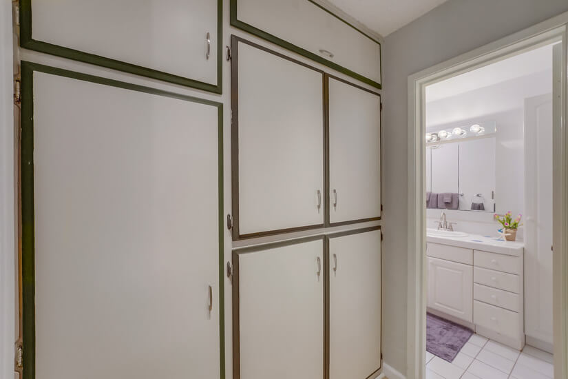 hallway leading to bathroom