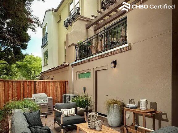 Executive Mountain View Luxury Rental