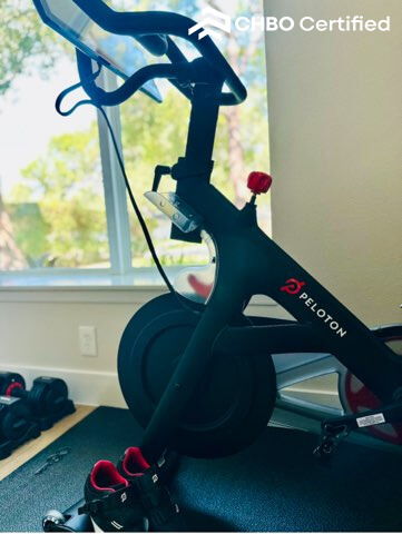 A perfect spot for Peloton rides, yoga, or strength training