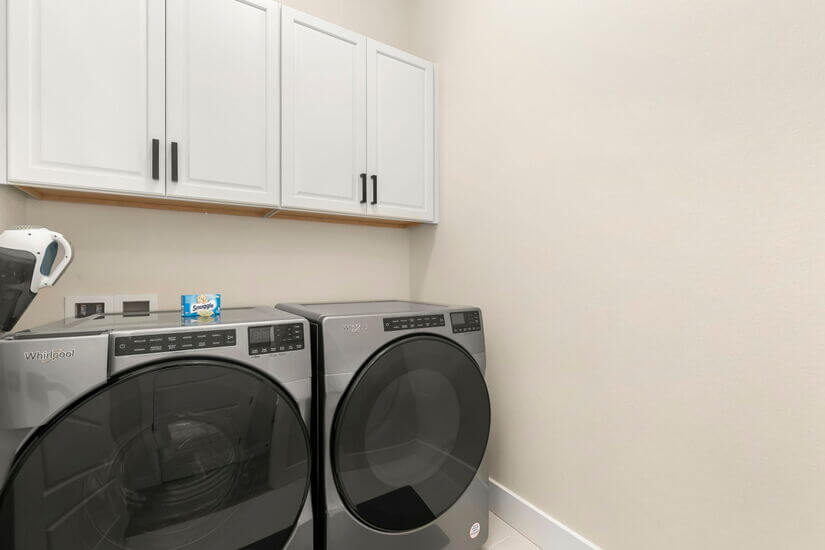 4 Bedroom 4 Bath House Office in Sonders