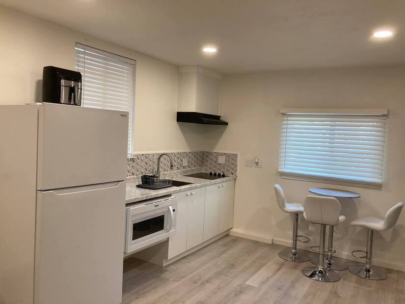 Pleasant Hill Prime Location 