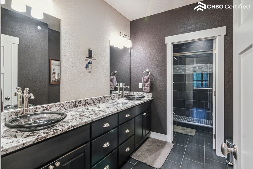 Modern Mountain Retreat