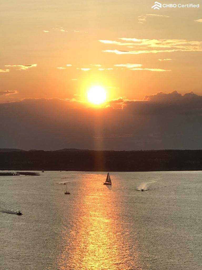 Luxury Lakefront Condo Villa on Travis