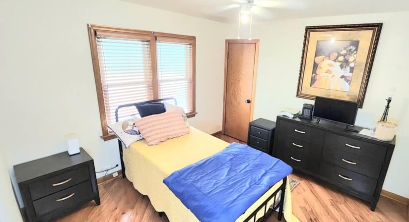 3 Bedroom 2-Bathroom with Pool Table