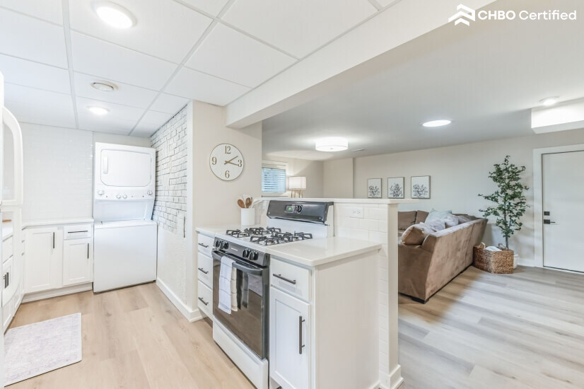 Minnetonka Furnished Garden Apartment