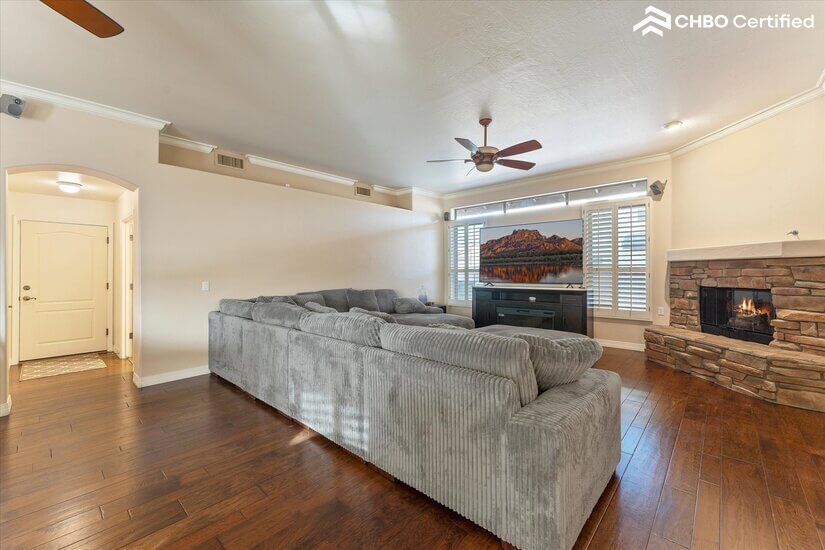 Upscale Furnished Home in Glendale AZ