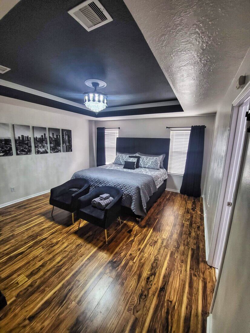 Master bedroom2