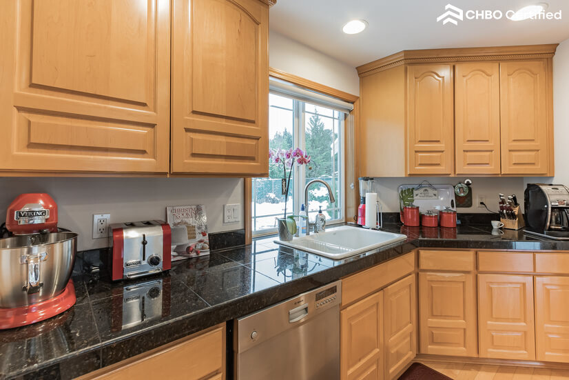 2 Furnished Room Rentals in Private Home