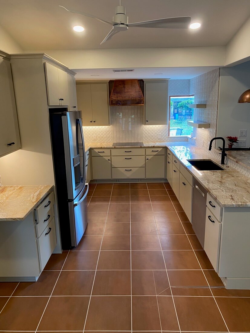 All new kitchen, appliances and granite