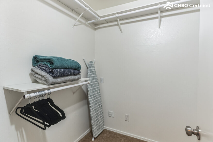 Fully Furnished Rental Home in Glendale