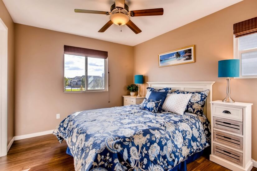 Bedroom 2, queen bed, park views