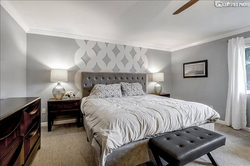 Master suite, King size bed