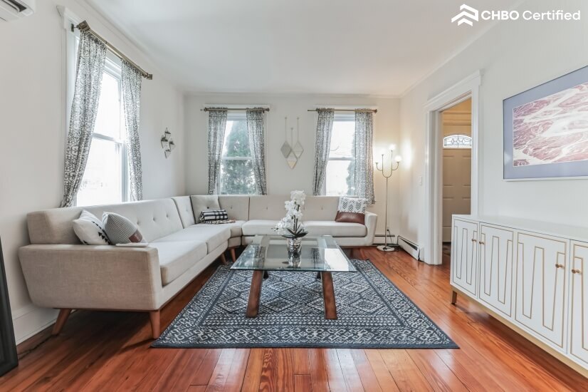 Comfortable Living Room - Mid Term Housing Greenwich CT|NYC