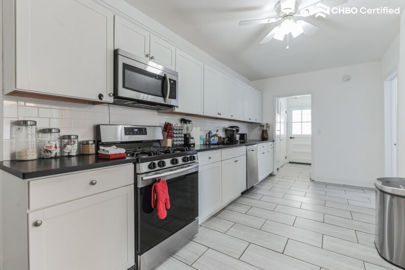 Spacious Kitchen - relocation housing in Greenwich CT|NYC